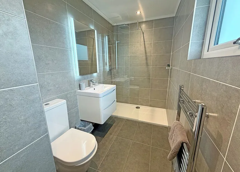 Forest Hills Lodges - Image 1
