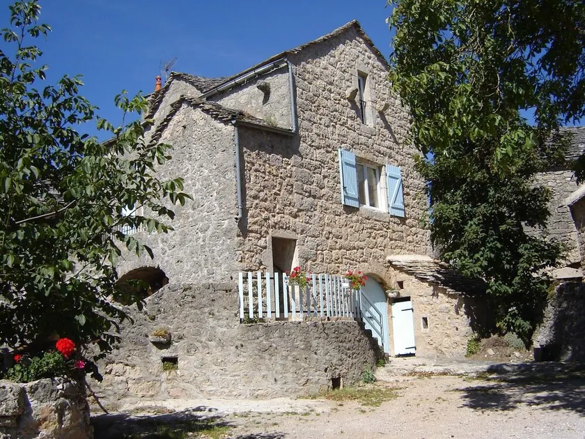 \"le NOYER \"caussenarde house near Millau parc reg. des Grands Causses - Image 1