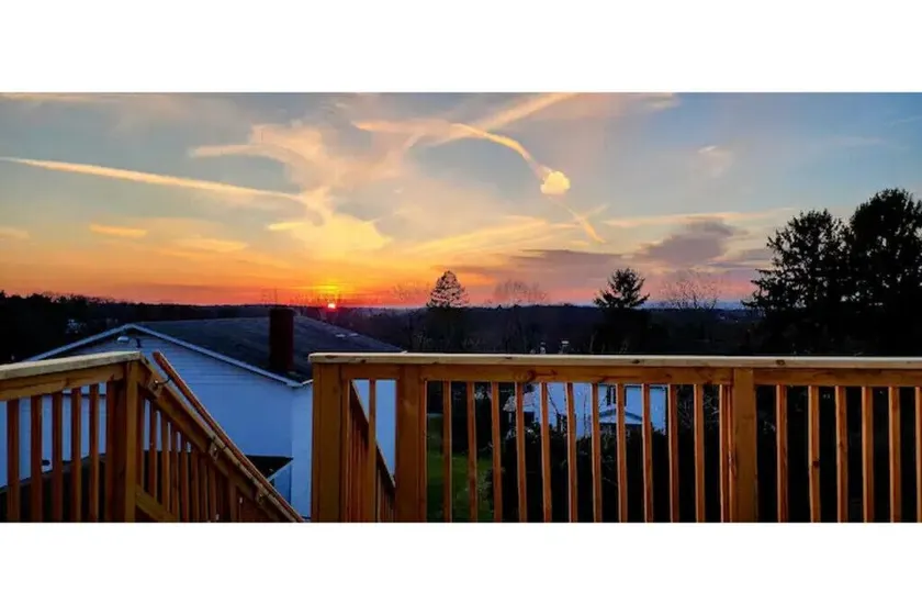 Historic Mt. Airy - Wine country - Image 1