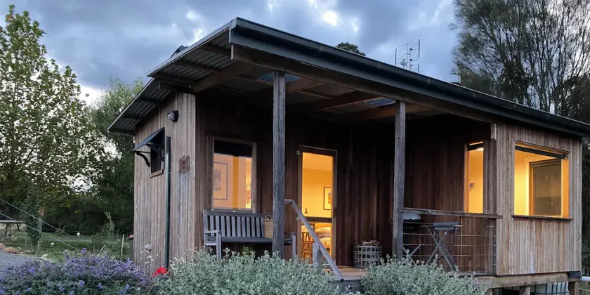 Ironbark cabin, a tranquil secluded getaway between Daylesford and Kyneton. - Image 1