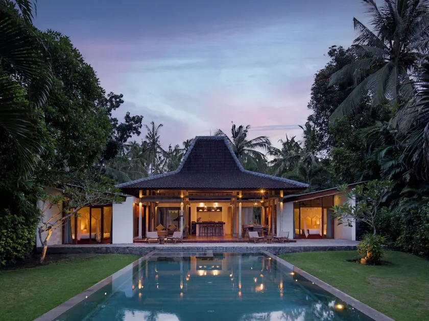Beachfront Villas in Bali with Private Infinity Pool and huge garden. - Image 1