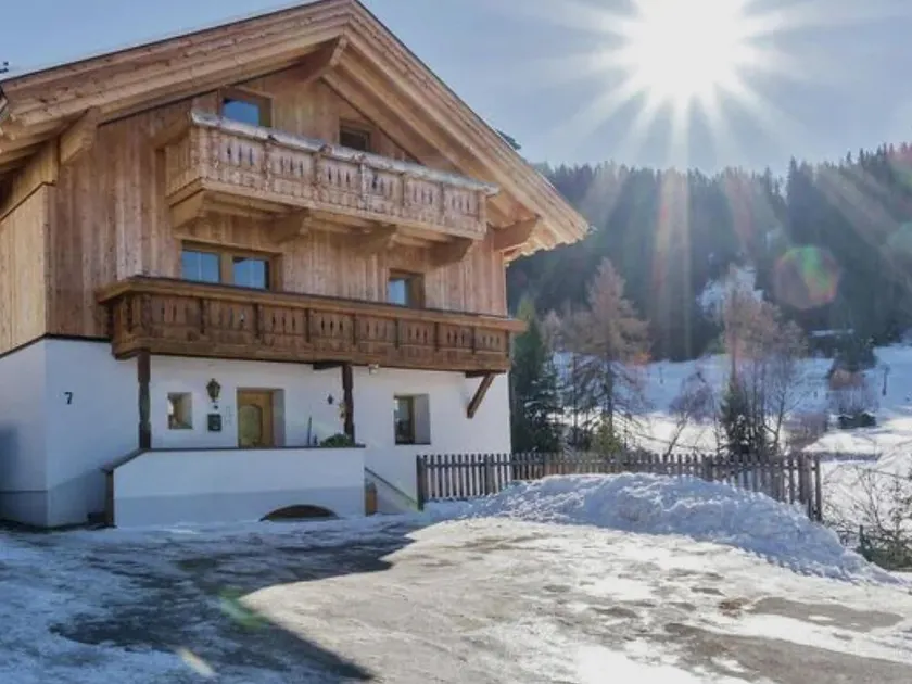 Spacious Apartment in Fendels Amidst Mountains - Image 1