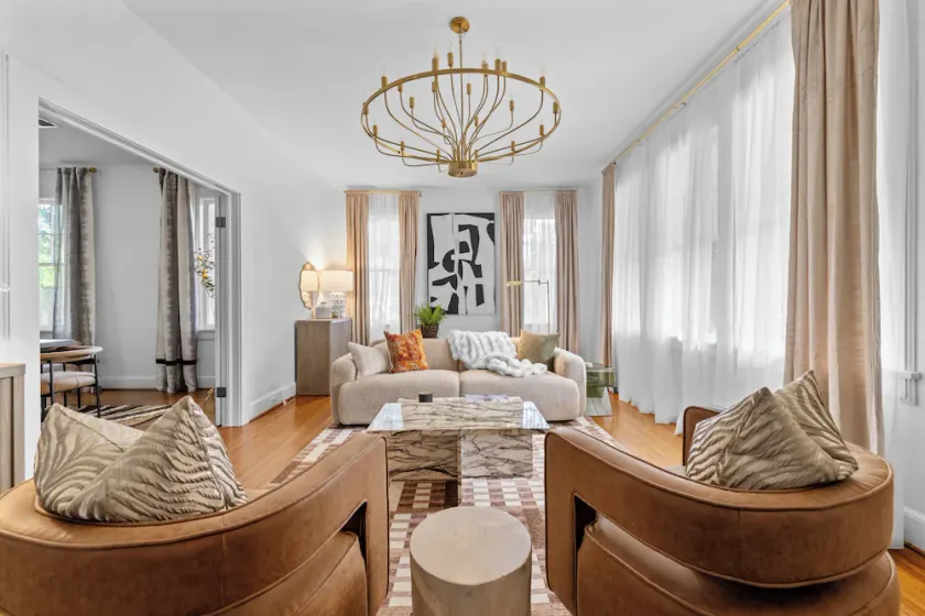 Stylish 3BR Retreat w Porch and garden - Image 1