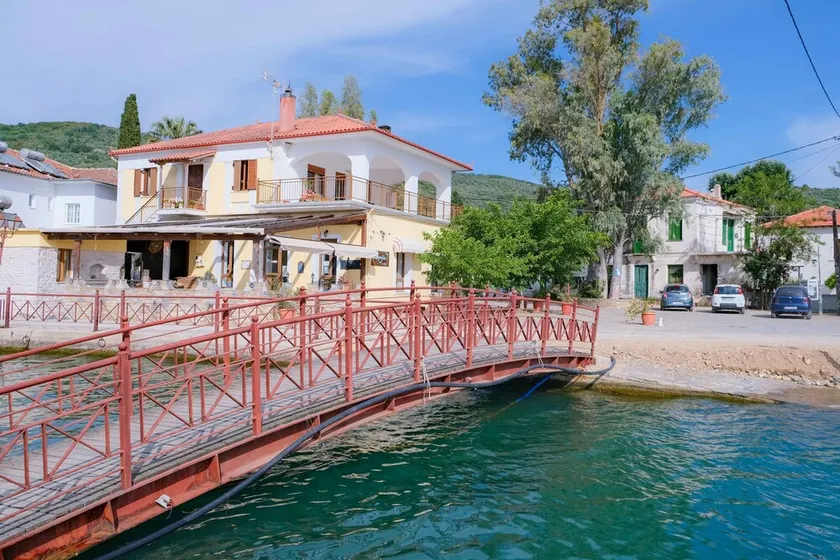 John's House - Chorto Pelion - Image 1