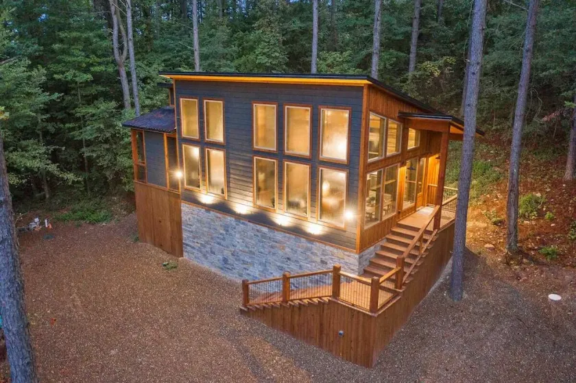 Perfect Couples Getaway! Modern Chic 1 bdrm Sleeps 4 - Image 1