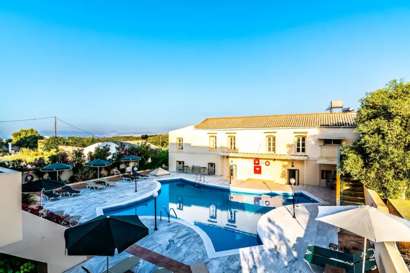 Two side by side Studios in Orestis hotel - Image 1