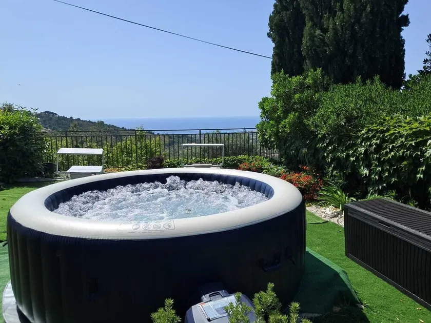 Large Panoramic Villa for 14 Guests - Image 1