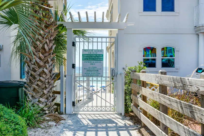 Destin Breeze - Image 1