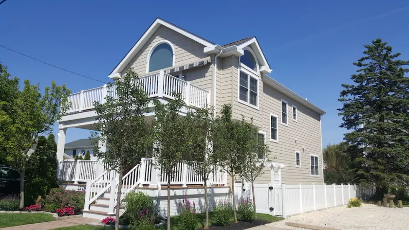 Avalon NJ \"New\" Upside Down, Near Town & Beach with Stone Spa/Pool! - Image 1