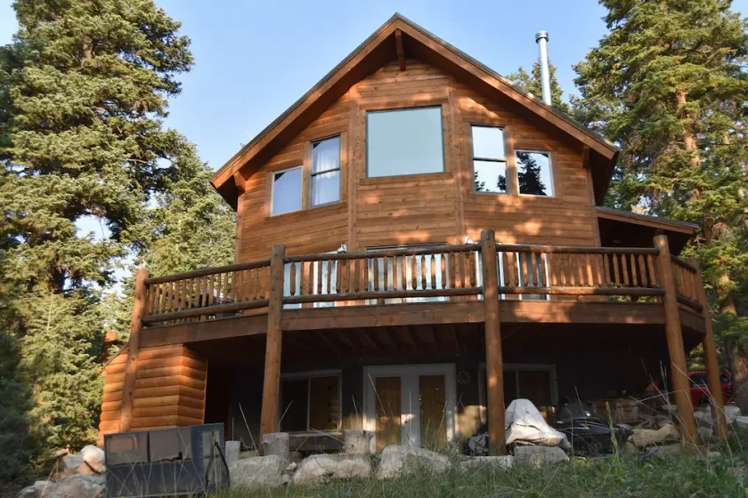 Stunning, Serene Cabin Retreat Nestled in the Mountains of Mount Pleasant, UT - Image 1