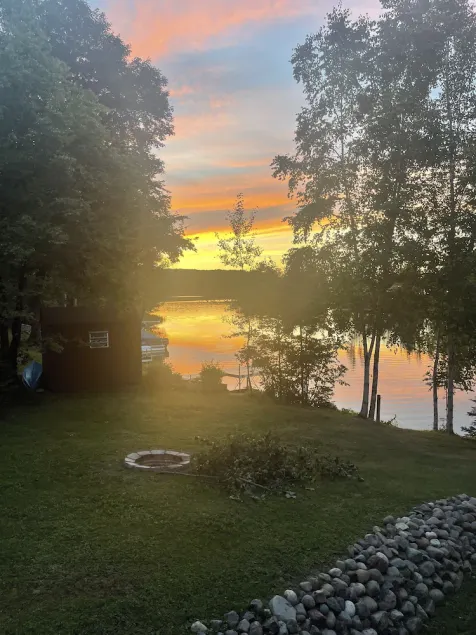 Serene Lake House - Image 1