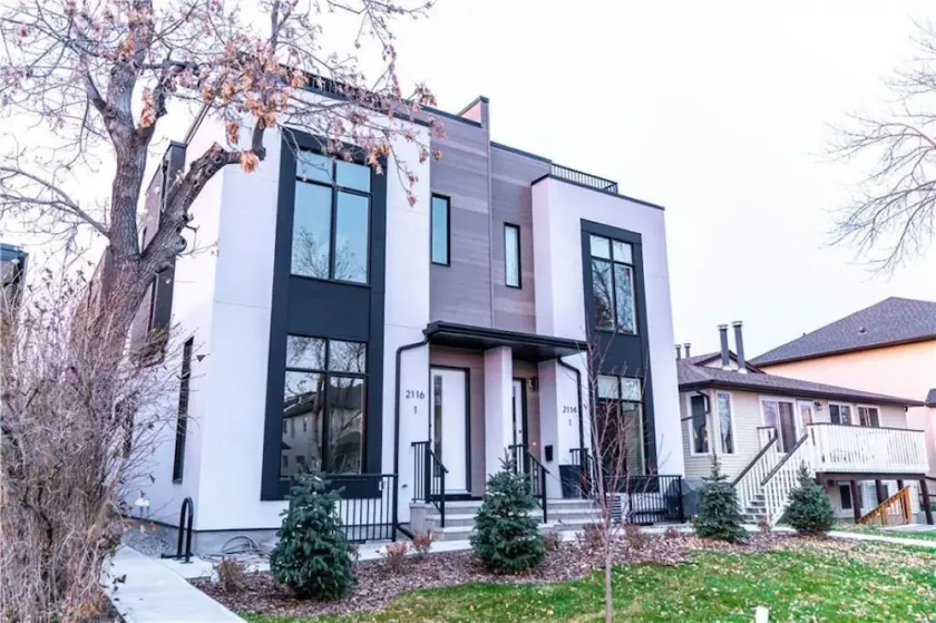 Executive home, Rooftop Deck, close to Foothills Med Ctr, Kensington Plaza & DT - Image 1