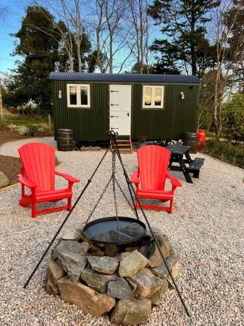 Ballydorn Stay Shepherds Hut with a view - Image 1