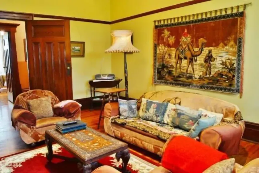 Butler's Apartment - Buxton Manor - Image 1