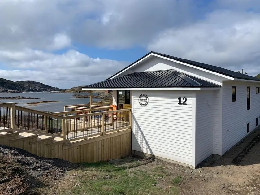 Spencer Salt-Side Cottage (Salt Harbour) - Image 1