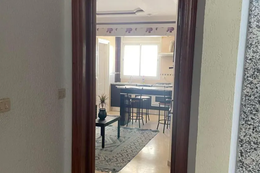 Studio Sleeps 2 with Balcony & Free Parking - Image 1
