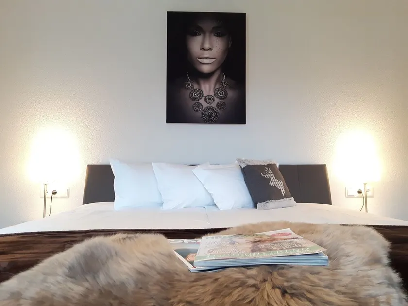 Modern and spacious apartment for max. 4 people with mountain view and balcony - Image 1