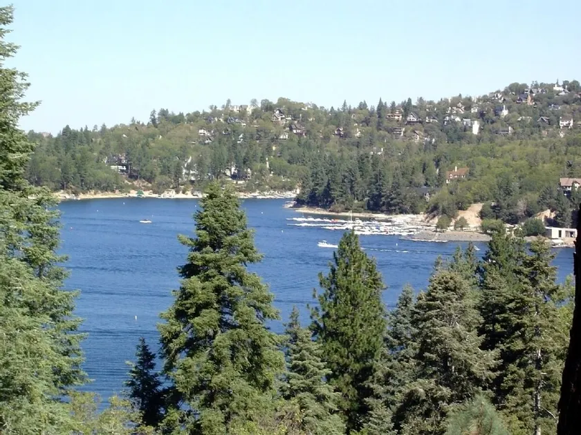 Gorgeous Lake View og Cozy Getaway Cabin - Image 1