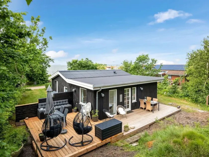 Maison conviviale et familiale avec terrasse | Vue mer - Image 1