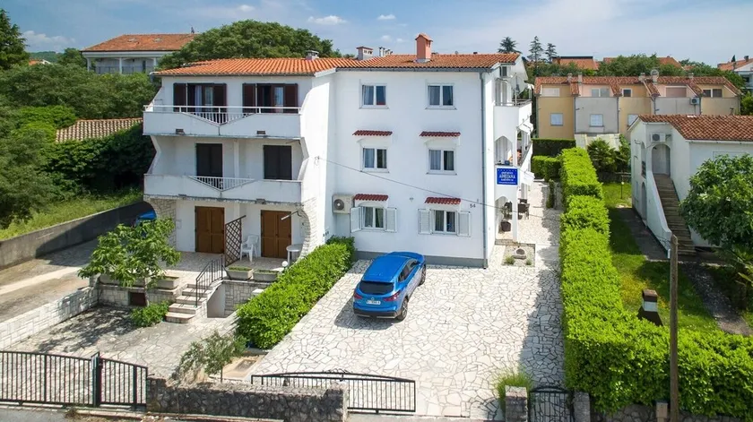 Apartment Adrijana in Malinska - Image 1