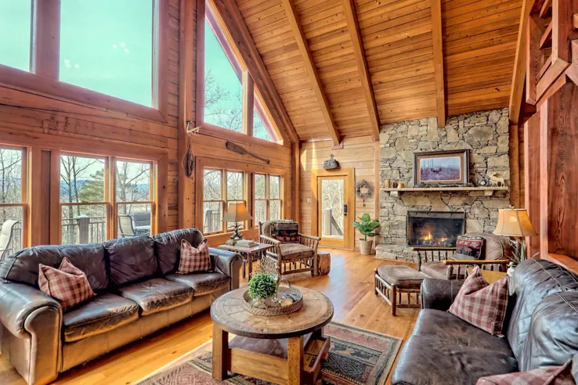 Sleeps 28, 2 Cabins, 10BR/8BA, Hot Tub, Game Room, Firepit, King Beds, Helen, GA - Image 1