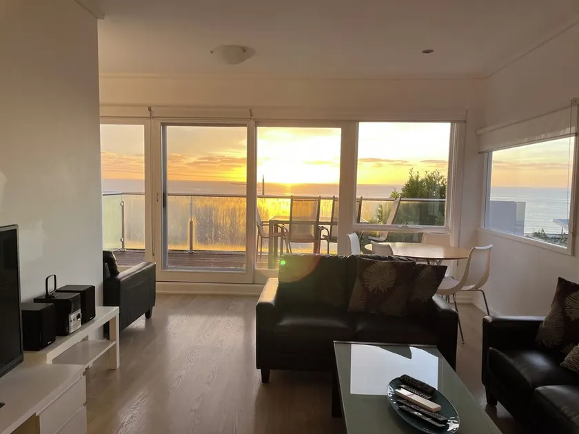 LORNE BEACH ACCOM - Apt 2 - Image 1