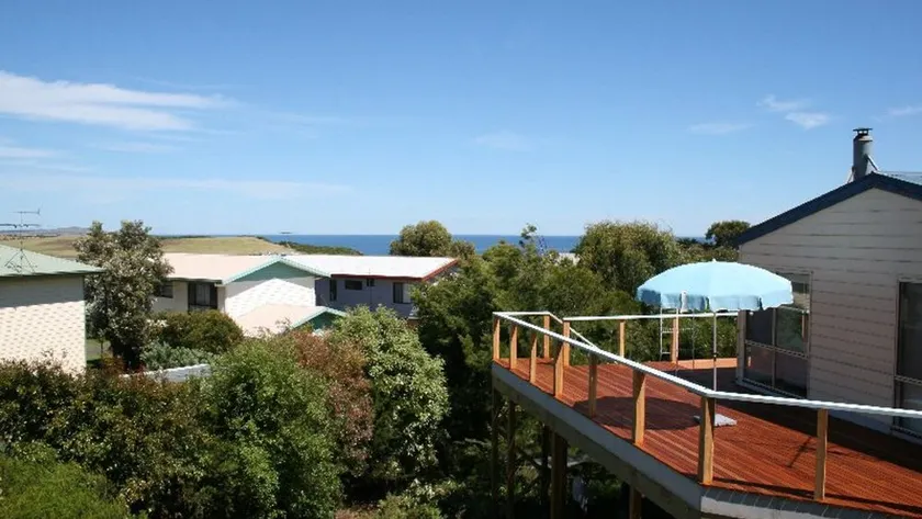 11 on Waikiki - great property in Smiths Beach - Image 1