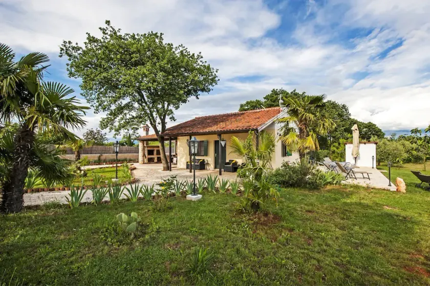 Landhaus mit Whirlpool und Sauna bei Rovinj - Image 1