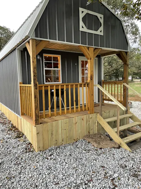 B&B Cabin <br>At Clark Farms  - Image 1