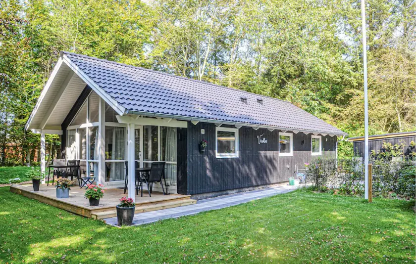 3 Bedroom Nice Home In Esbjerg V - Image 1