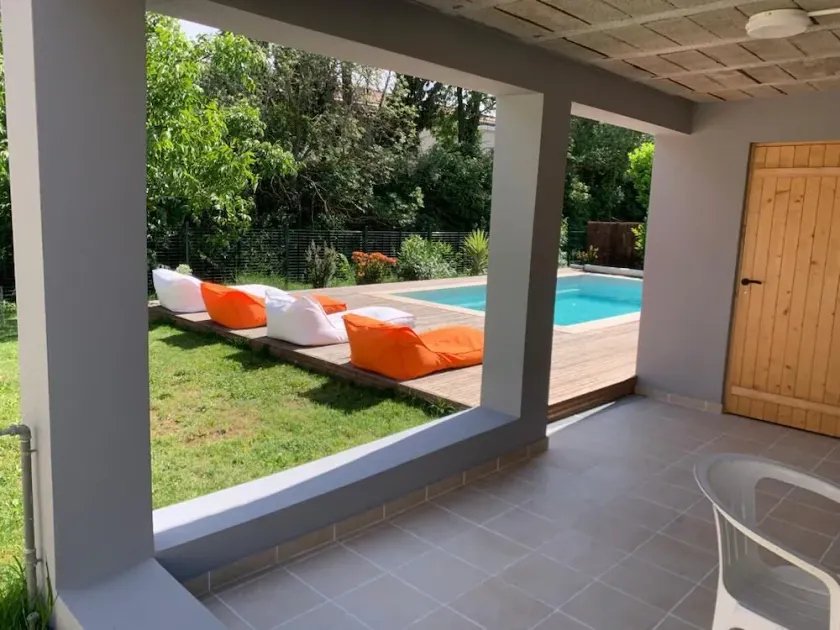 Hôte Provence – Charming holiday home with private pool in the heart of Provence - Image 1