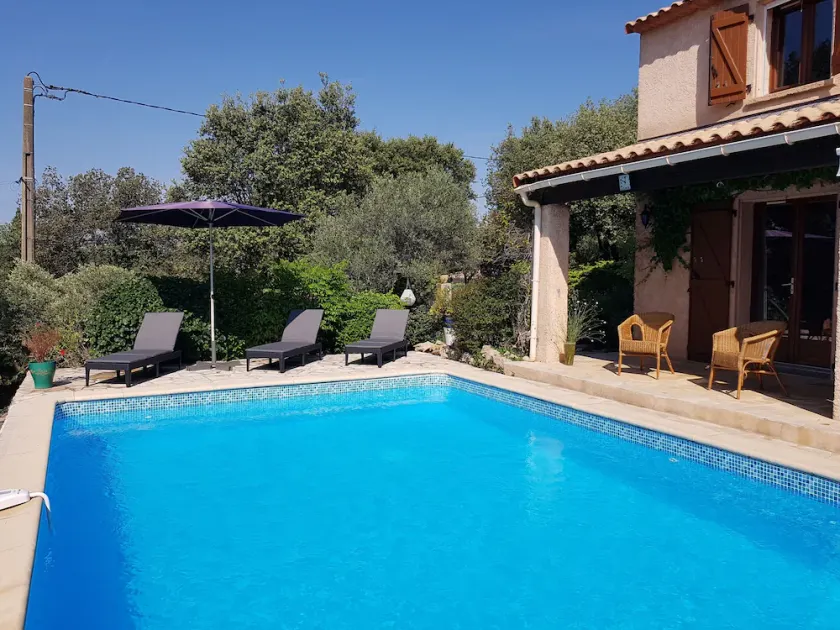 Provençal house with magnificent views - Image 1
