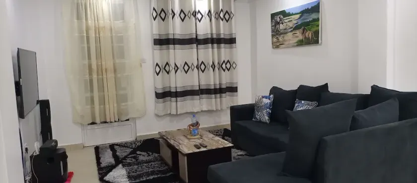 THE ROBERTs APPARTMENT,WARM,LOVELY,SPACIOUS,FULLY FURNISHED ONE BEDROOM - Image 1