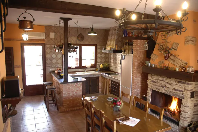 Rustic country house with SPA - Image 1