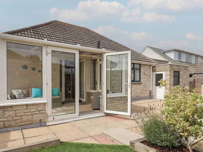 Cedar Drive - Image 1