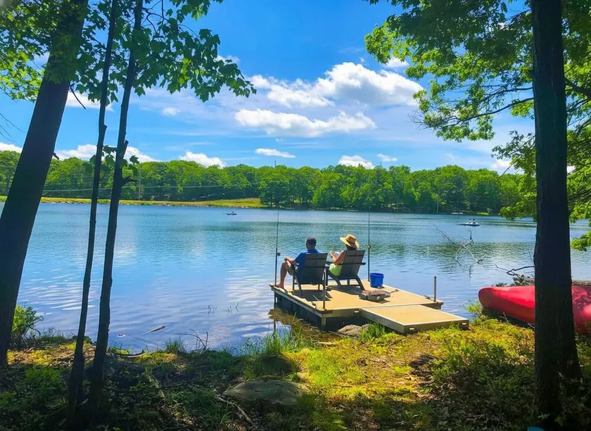 Lakefront, Hot Tub, Fireplace, Pool, Hiking, Pets Fully Loaded, Dock - Image 1