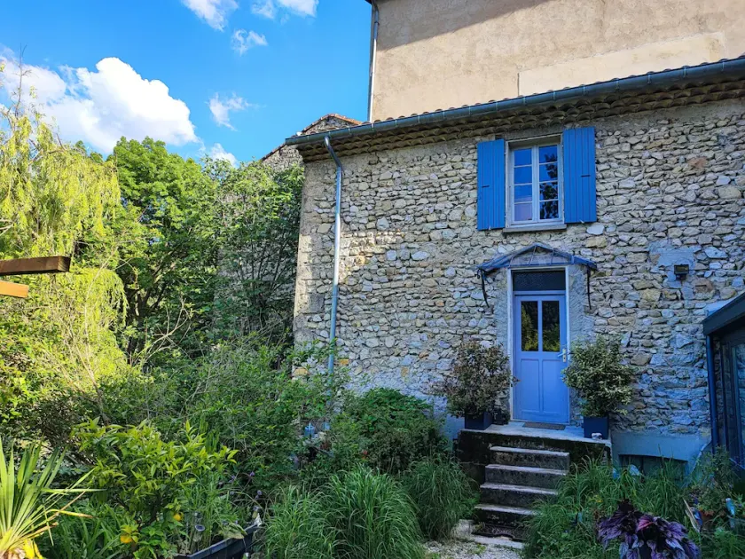 Apartment in an old mill in a quiet area. Parc des Baronnies. - Image 1