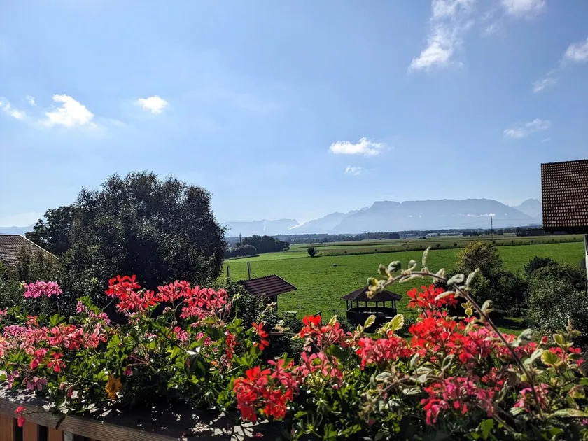 Vacation apartment Untersberg, 86sqm, 2 bedrooms, 2 bathrooms, balcony with mountain view - Image 1