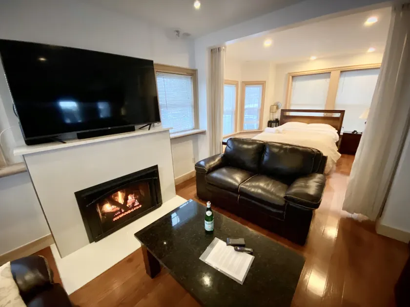 /Fire Place Bungalow\\ 1917 SUNY Eagle Hill 6Beds 2Baths - Image 1