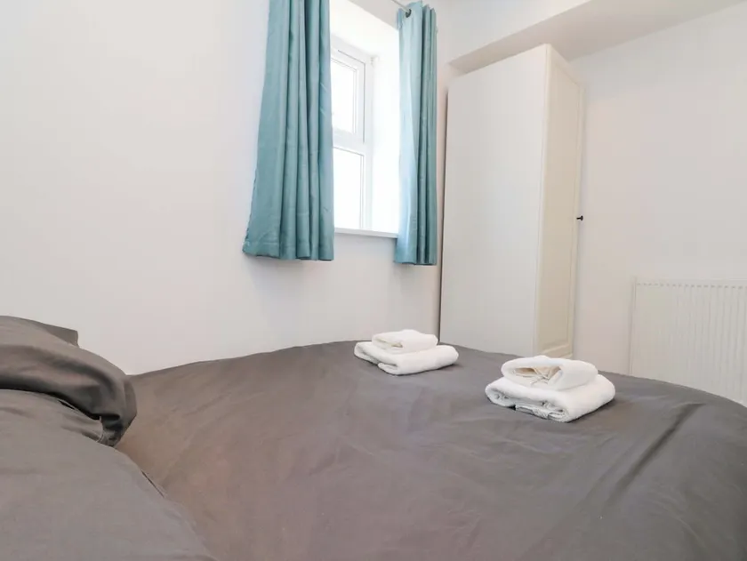 Farriers Cottage - Image 1