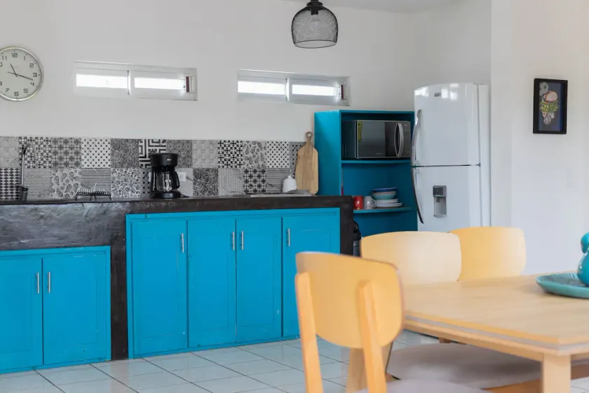 2bdr 2bath Apartment in downtown with high speed Wi-Fi. Walk to the malecon/sea. - Image 1