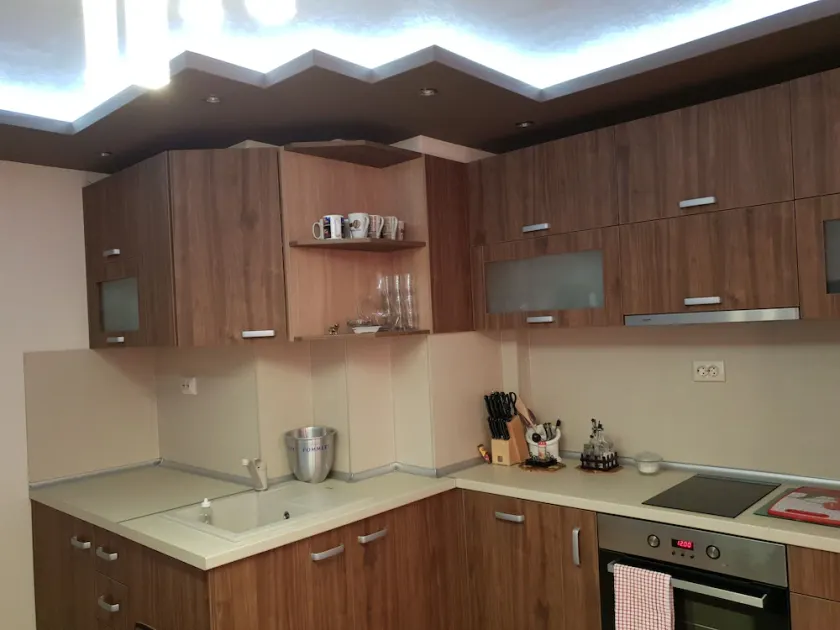 Luxury Two Bedroom Flat - Image 1
