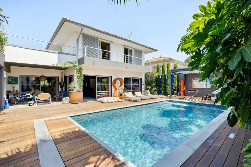 COLLECTION - Exceptional Villa with Heated Pool & Jacuzzi in the center of Biarritz - BARNES - Image 1