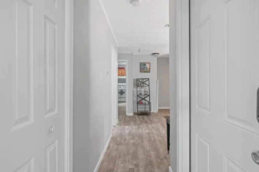 Apartment near Water front. 20 minutes from Niagara Falls/Buffalo. - Image 1