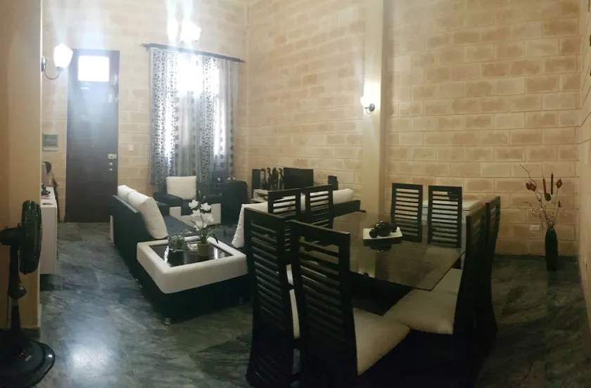 Hostal Montenegro - Image 1