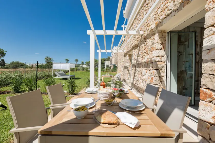 Perla Saracena Luxury Suites - Image 1