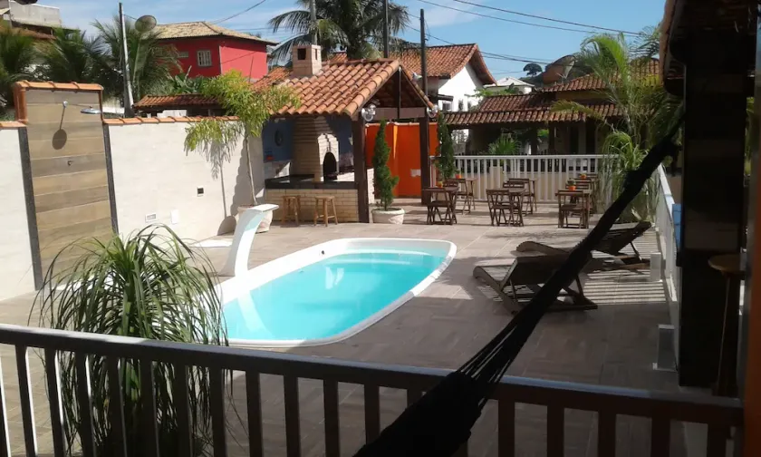 6 BEDROOM HOUSE WITH POOL WITH CLOSED COND GIANT WATER SLIDE - Image 1