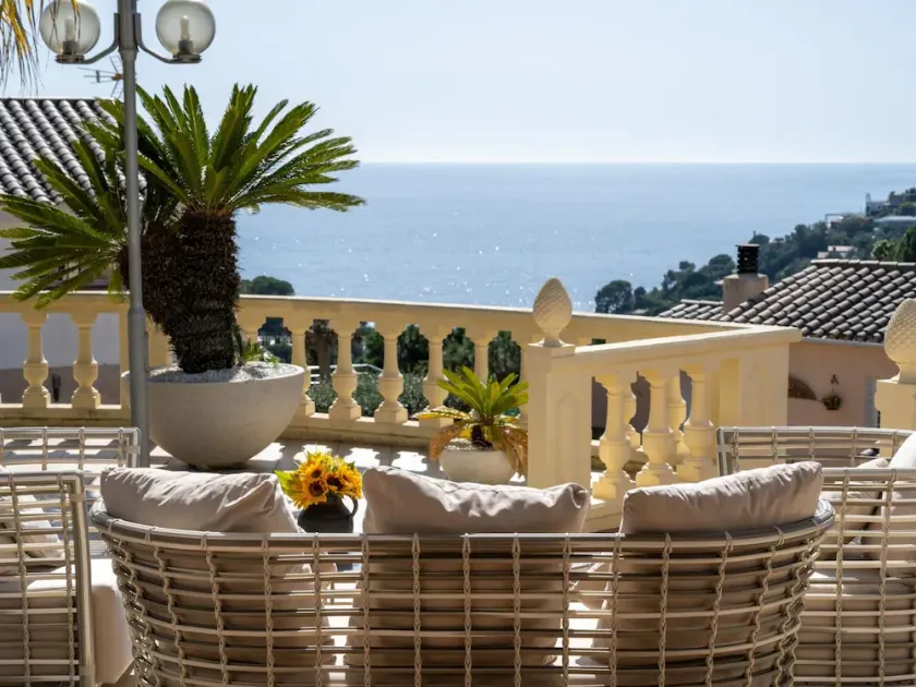 Villa med have og privat pool 800 m fra stranden ref YUTA - Image 1