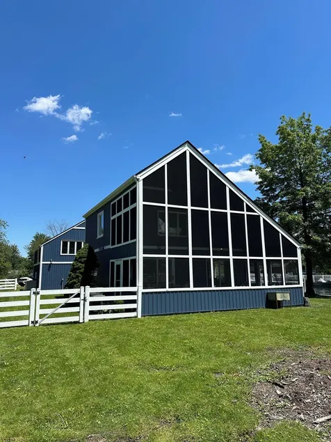Great Location & Island Getaway With Lake Access On Beautiful Lake Wawasee! - Image 1
