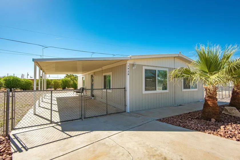Fort Mohave charming home/perfect desert getaway - Image 1